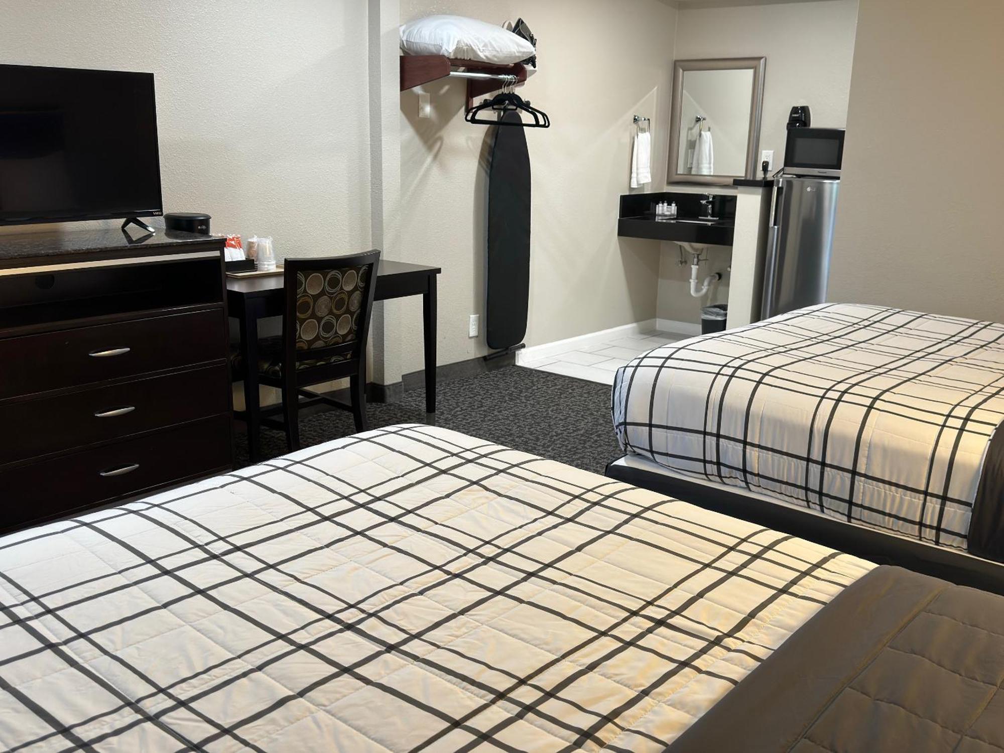 Royal Inn Eugene- Airport Екстер'єр фото